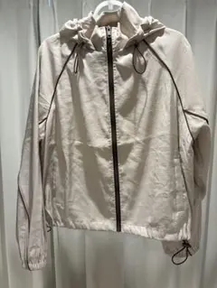 H&M オーバーサイズウインドブレーカーのサムネイル