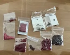 ビーズ　赤色系