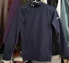 アンダーアーマー　長袖　首ありアンダーシャツ