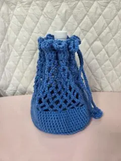 青い編み物 巾着袋
