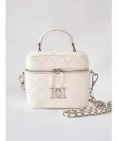 darich キルティングスクエアミニバッグ WHT シルバー