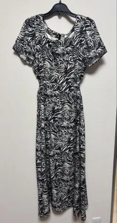EVRIS ゼブラ柄ワンピース
