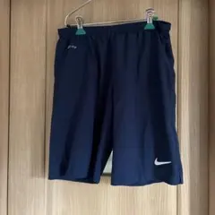 と　NIKE DRI-FIT ショートパンツ ネイビーのサムネイル