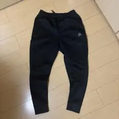 Reebok ブラック ジョガーパンツ
