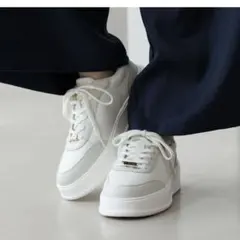 卑弥呼 厚底スニーカーのサムネイル
