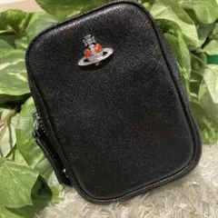 新品⭐︎ ヴィヴィアンウエストウッド　ポーチ　シガレットケース　オーヴ　ブラックのサムネイル