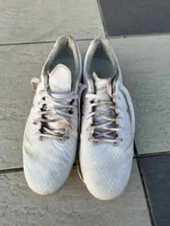 ASICS サッカーシューズ ホワイト/ゴールド