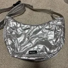 ニコアンド　ショルダーバック