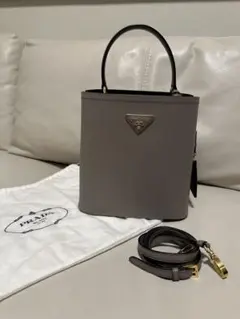 ☆値下げ中☆ プラダ 2VH069 サフィアーノ レザーショルダーバッグ 