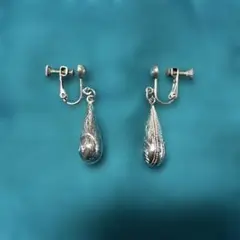シルバー ドロップ型イヤリング ビンテージ風