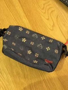 Item thumbnail for item f77fffb2-56dd-4fc4-b721-1ec7e124b90e