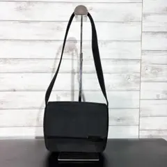 Item thumbnail for item e8bb7ccb-5598-4800-b762-6de83f46d1e4