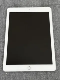 Apple iPad 本体 シルバー　128GB Wi-Fiモデル　おまけ付きのサムネイル