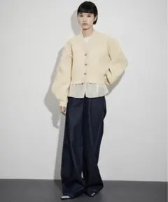 ペプラムニットカーディガン