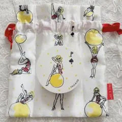 【ポール&ジョー】使用回数2回シルキープレストパウダー002ポーチあり日焼け止め