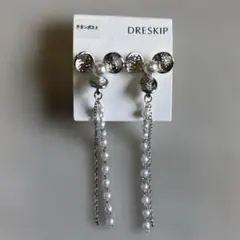 SALE❣️新品未使用⭐️ シューラルーピアス 揺れるフラワーフェイクパールタグ付