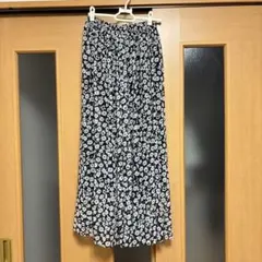 URBAN RESEARCH 花柄ロングスカートのサムネイル