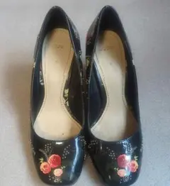 ZARAWOMAN☆ブラック 花柄☆チャンキー ヒールパンプス