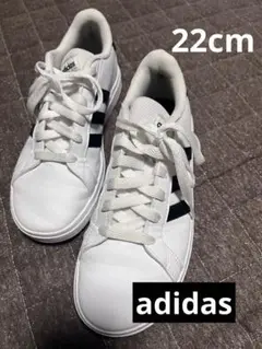 adidas ホワイト スニーカー22cm 記名なし　白3本ライン