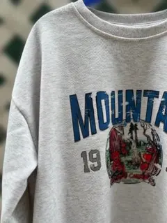 MOUNTAIN グレー スウェット 1913年デザイン