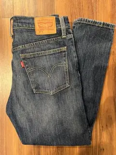 Levi's 501テーパードダメージ加工ジーンズ