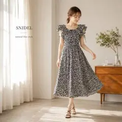 美品SNIDELスナイデル美シルエット人気スリーブデザインフレアワンピース♪