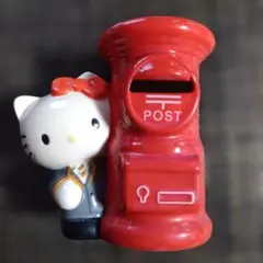 ハローキティ 郵便ポスト型貯金箱 高さ11cm