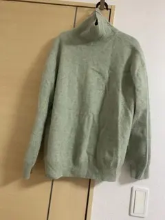 UNIQLO タートルネックセーター
