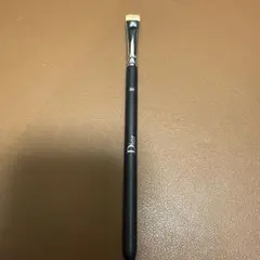 ディオール バックステージ アイライナー ブラシ 24のサムネイル