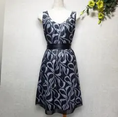 ミッシェルクラン(38 ・M) 黒 ×グレー ノースリーブワンピース幾何学模様