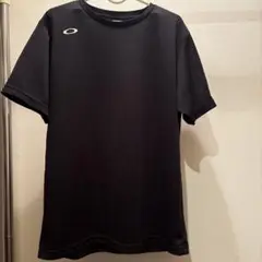 Oakley ブラック Tシャツ
