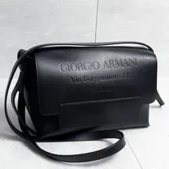 美品 ジョルジオアルマーニ ロゴ型押し ショルダーバッグ レザー ブラックのサムネイル