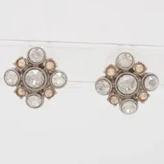 CHANEL ピアス　C13V 両耳　クリスタル　シャネル　付属品あり　シルバーのサムネイル
