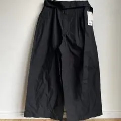 UNIQLO 新品 ベルデット　アンクルワイドパンツ　ブラック64
