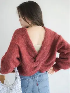 新品タグ付き Ungrid バックオープンデザインニット レッド