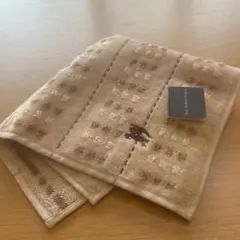 バーバリー　タオルハンカチ　ハンカチ　タグ付き