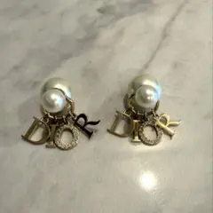 27954✨ディオール トライバルボール ピアス ゴールド シルバー - メルカリ