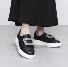 プラスダイアナ +diana 超軽量ビジューバックルスリッポン 24.