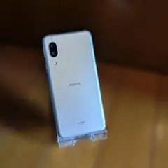 【ジャンク品】SHARP sence3 SH-M12 シルバーホワイトー 本体