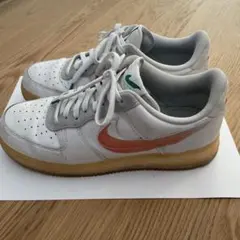 Item thumbnail for item 79541aed-e8a2-4250-9347-d990a7fe44cd