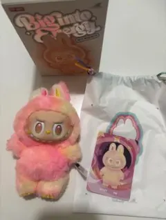 ラブブ Big into Energy シリーズ ぬいぐるみペンダント