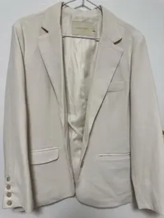アイボリー テーラードジャケット