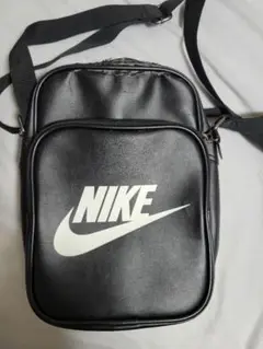 NIKE ショルダーバッグ ブラック H28×W18×D5