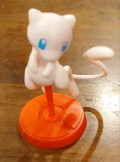 チョコエッグ　ポケットモンスター　ミュウ　シークレット　ピカチュウ