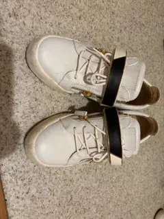 ジュゼッペザノッティ（Giuseppe Zanotti） ホワイト スニーカーのサムネイル