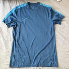 プラシャツ
