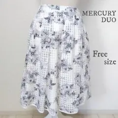 【MERCURYDUO】花柄 チェック柄 スカート 白 フリーサイズのサムネイル