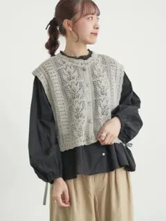 麻綿透かし柄前後着ニットベスト