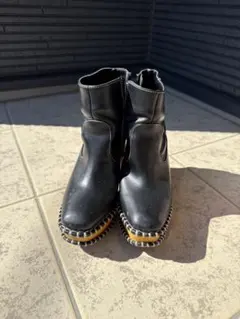 moussy ブラックレザーショートブーツ