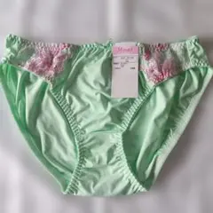 Item thumbnail for item 713f085b-f014-4d7d-a80a-302dca6a7b74